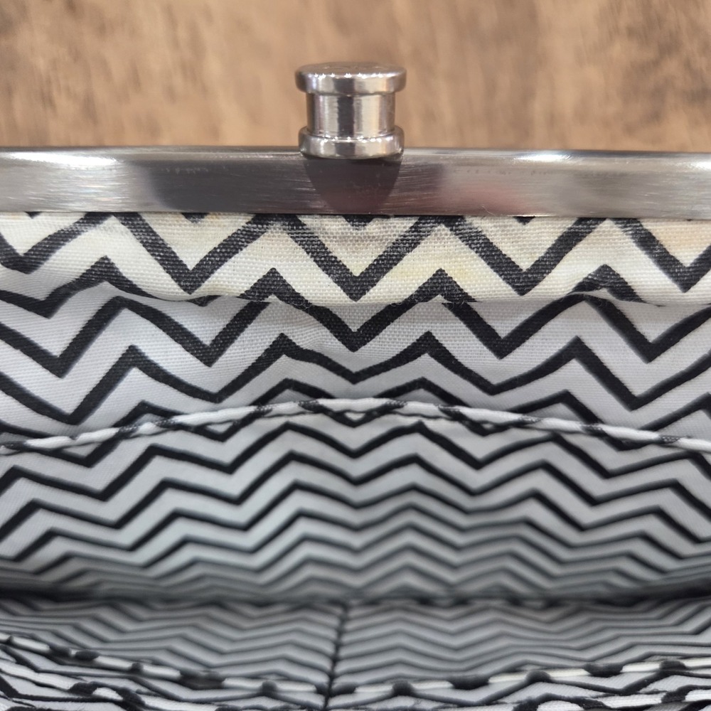 HOBO The Original Lauren Embossed  Leather Clutch Wallet - Picture 6 of 9